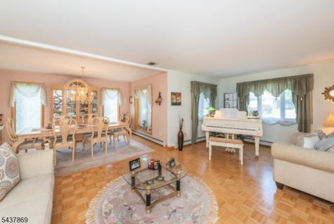 13 Fox Run North Caldwell NJ 07006