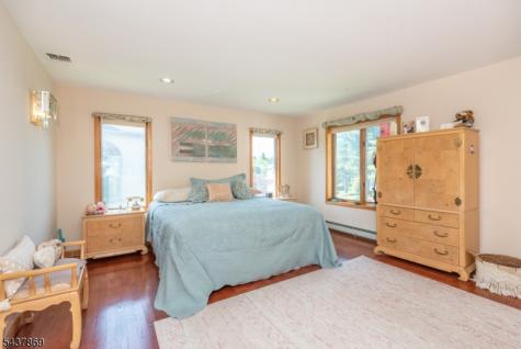 13 Fox Run North Caldwell NJ 07006