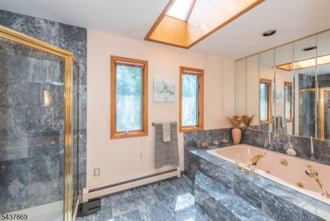 13 Fox Run North Caldwell NJ 07006