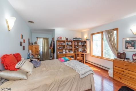 13 Fox Run North Caldwell NJ 07006
