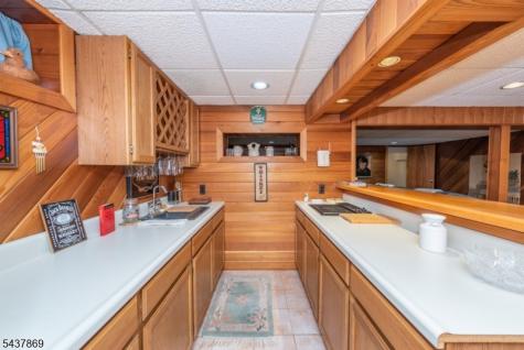 13 Fox Run North Caldwell NJ 07006