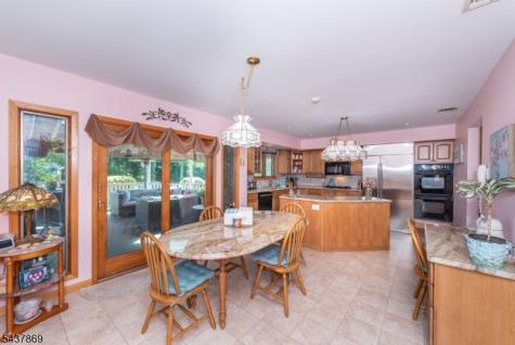 13 Fox Run North Caldwell NJ 07006