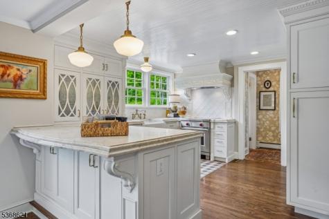 32 Potterstown Road Tewksbury NJ 08833
