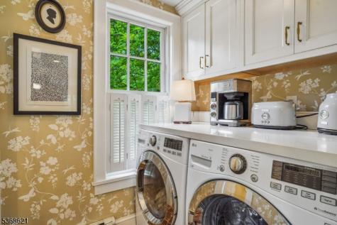32 Potterstown Road Tewksbury NJ 08833