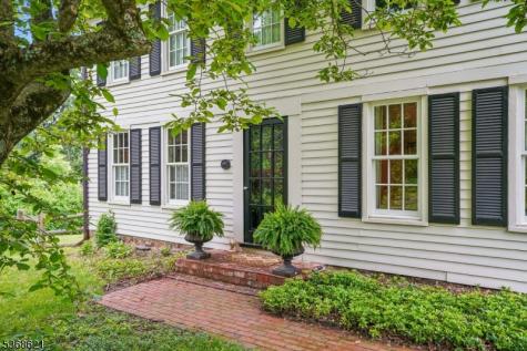 32 Potterstown Road Tewksbury NJ 08833