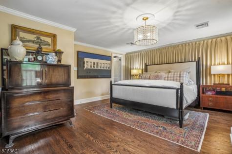 32 Potterstown Road Tewksbury NJ 08833
