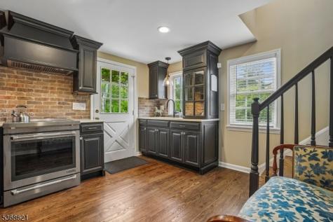 32 Potterstown Road Tewksbury NJ 08833
