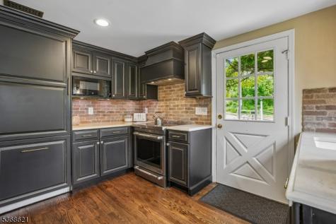 32 Potterstown Road Tewksbury NJ 08833