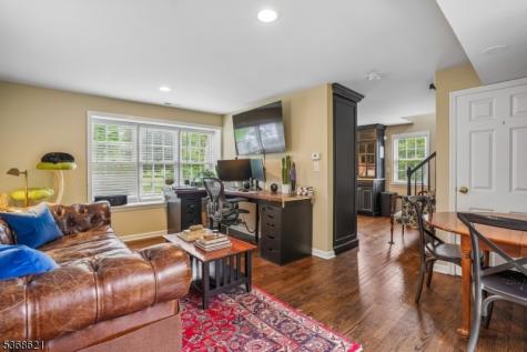 32 Potterstown Road Tewksbury NJ 08833