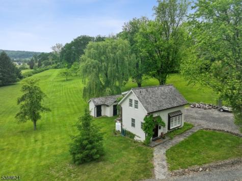 32 Potterstown Road Tewksbury NJ 08833