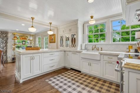 32 Potterstown Road Tewksbury NJ 08833