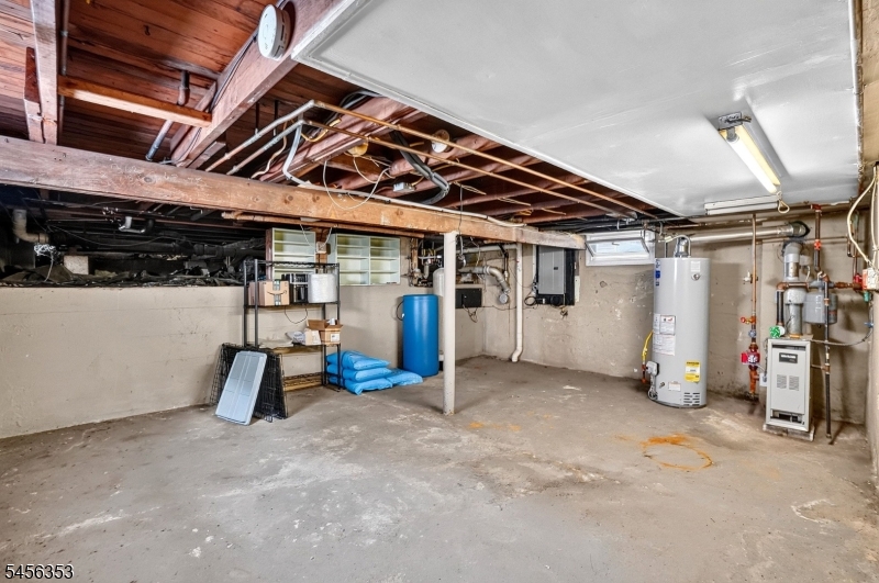32 Merrie Trail Denville NJ 07834