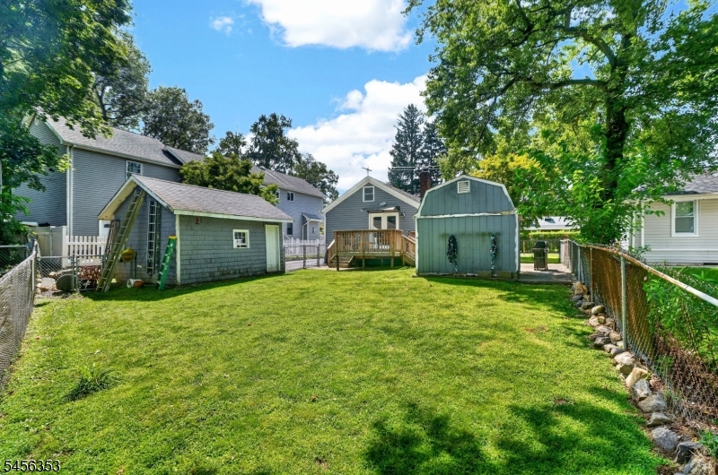 32 Merrie Trail Denville NJ 07834