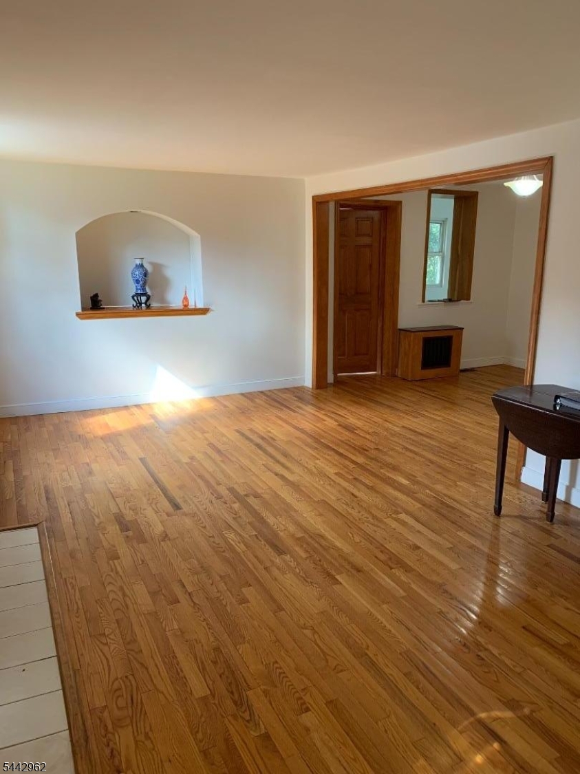17 Dogwood Terrace Livingston NJ 07039