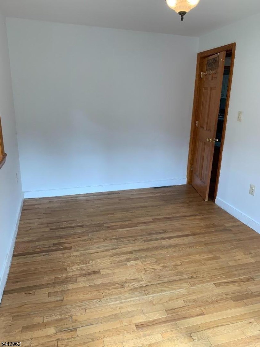 17 Dogwood Terrace Livingston NJ 07039
