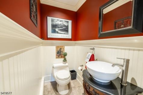 27 Adams Drive Ogdensburg NJ 07439