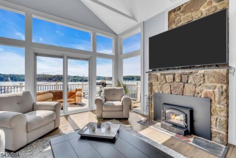 12 Bass Rock Road Hopatcong NJ 07843