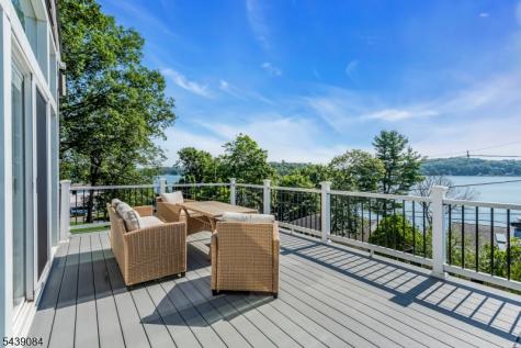 12 Bass Rock Road Hopatcong NJ 07843