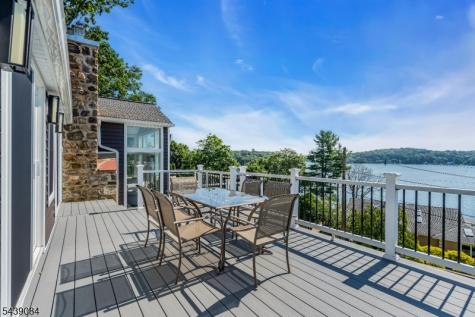 12 Bass Rock Road Hopatcong NJ 07843