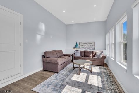 12 Bass Rock Road Hopatcong NJ 07843