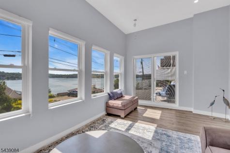 12 Bass Rock Road Hopatcong NJ 07843