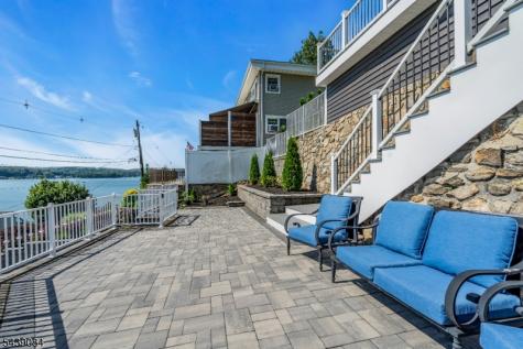 12 Bass Rock Road Hopatcong NJ 07843