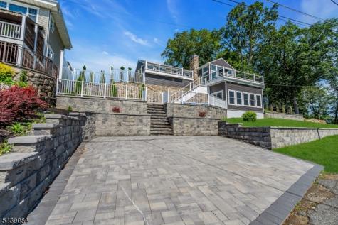 12 Bass Rock Road Hopatcong NJ 07843