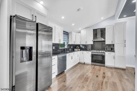 12 Bass Rock Road Hopatcong NJ 07843
