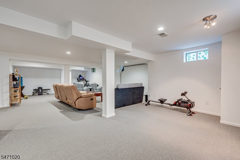 8 Mcbride Way Bridgewater NJ 08807