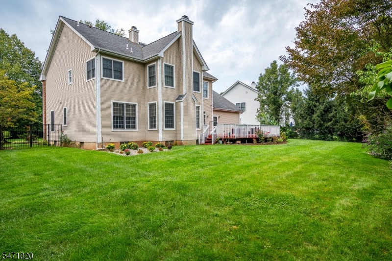 8 Mcbride Way Bridgewater NJ 08807