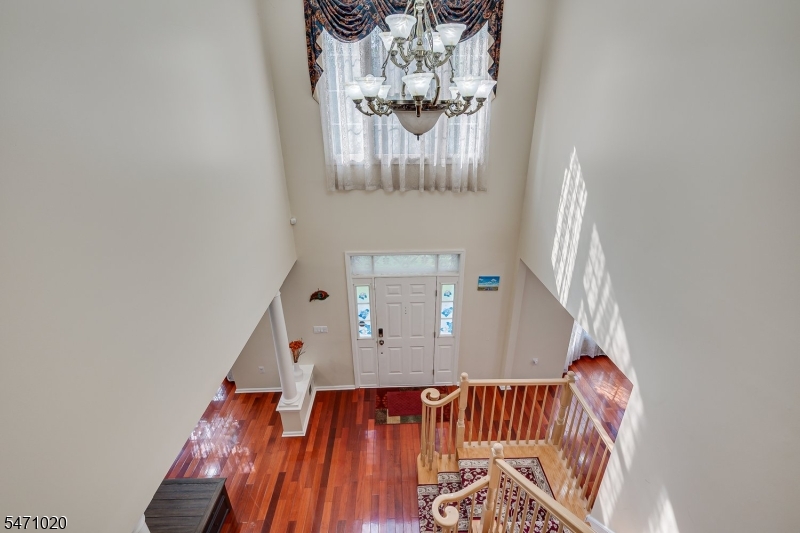 8 Mcbride Way Bridgewater NJ 08807
