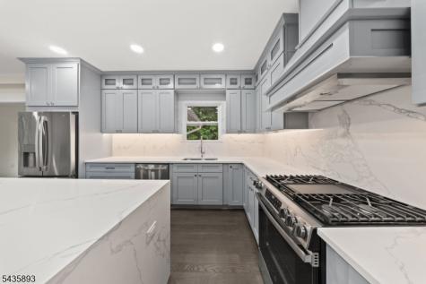 418 East Avenue Northvale NJ 07647