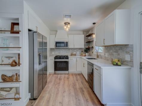 5 Ravine Drive Andover NJ 07860