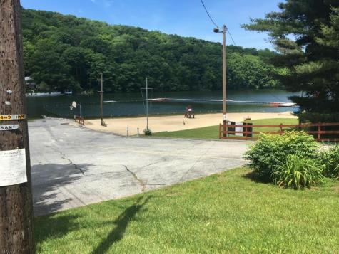 26 White Birch Trail Jefferson NJ 07460