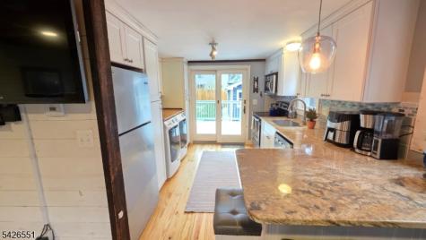 26 White Birch Trail Jefferson NJ 07460