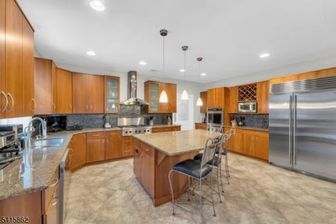 1 Sherwood Court Old Tappan NJ 07675