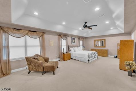1 Sherwood Court Old Tappan NJ 07675