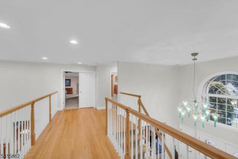 1 Sherwood Court Old Tappan NJ 07675