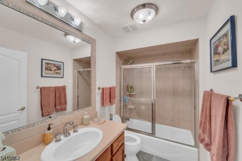 1 Sherwood Court Old Tappan NJ 07675
