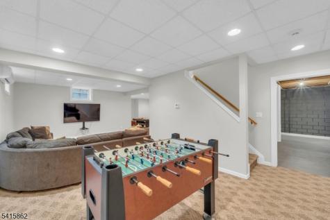 1 Sherwood Court Old Tappan NJ 07675