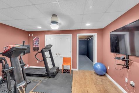 1 Sherwood Court Old Tappan NJ 07675
