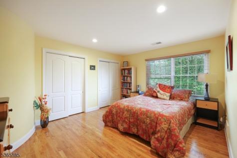 31 Primrose Lane Bernards NJ 07920
