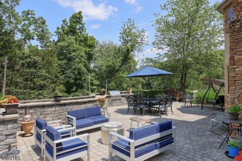 31 Primrose Lane Bernards NJ 07920