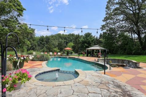 31 Primrose Lane Bernards NJ 07920