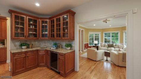 31 Primrose Lane Bernards NJ 07920