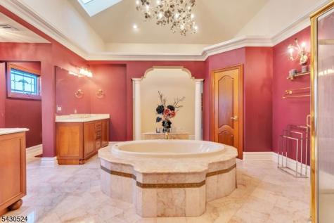 37 Robbins Road Millstone NJ 08510