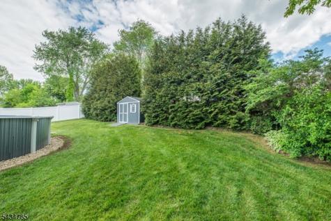 12 Brearly Crescent Mount Olive NJ 07836
