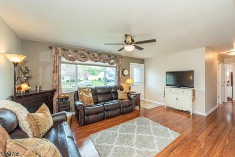12 Brearly Crescent Mount Olive NJ 07836