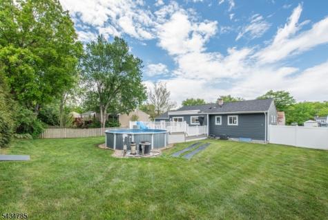 12 Brearly Crescent Mount Olive NJ 07836