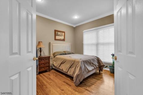 8 Steeplechase Lane Franklin NJ 08802
